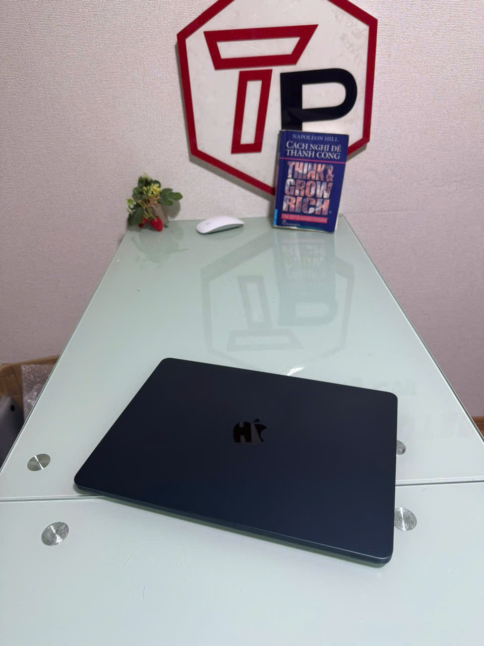 AppleMacBookAir M2 2022 256GB液晶割れ　ミッドナイト AppleMacBookAir M2 2022 256GB液晶割れ ミッドナイトの通販はau PAY